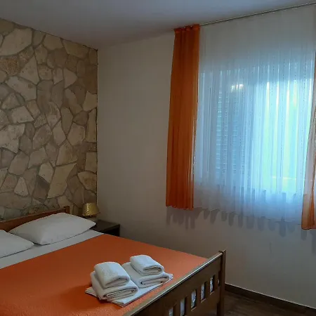 Renata Гостьовий будинок Задар