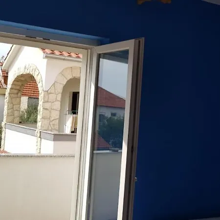 Guest house Renata 3*