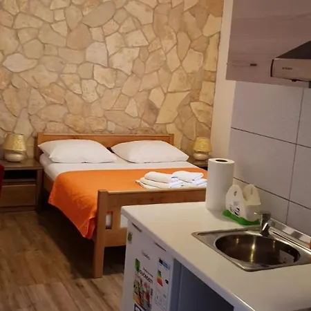 Renata Гостьовий будинок