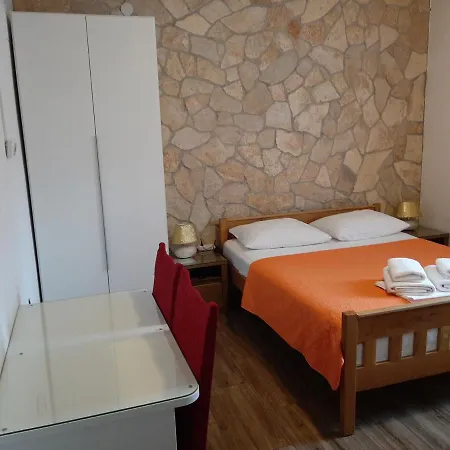 Renata 3* Ζαντάρ