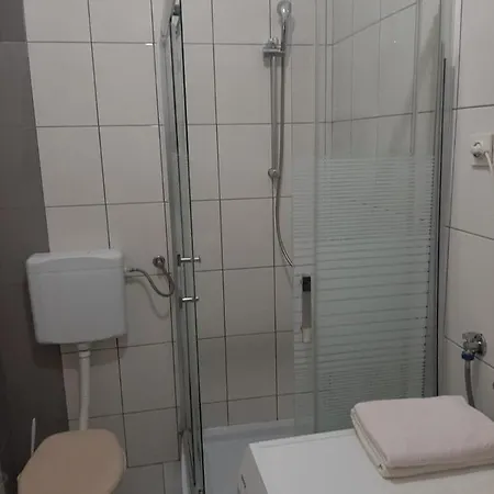 Renata Guest house