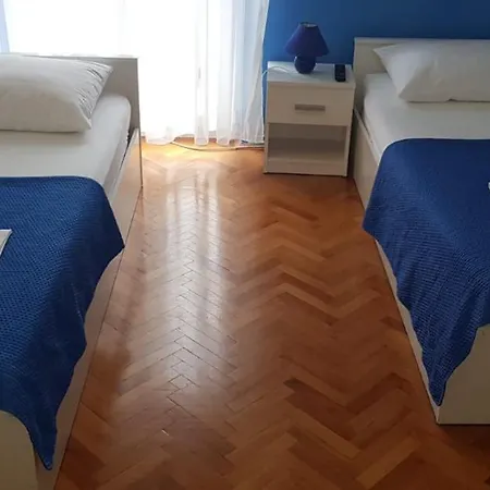 Guest house Renata 3*