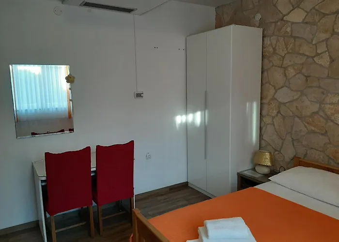 Renata Guest house 3*