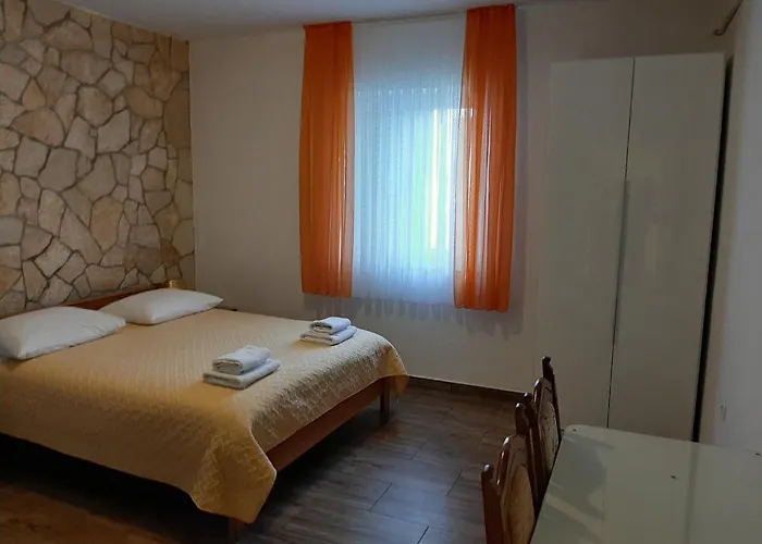 Renata Guest house 3*