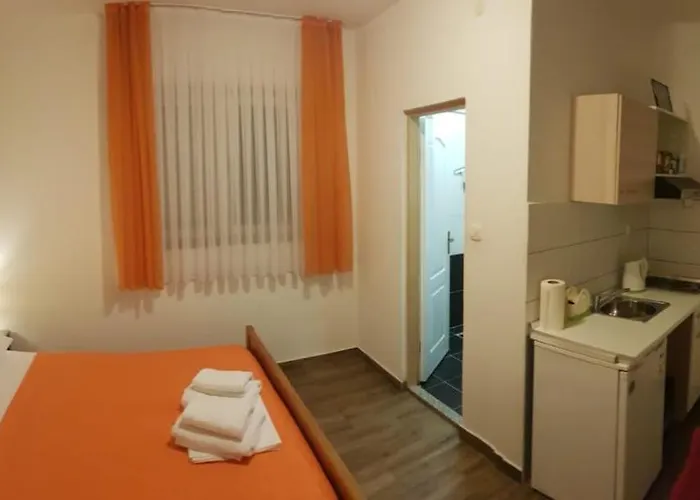 Renata Guest house 3*