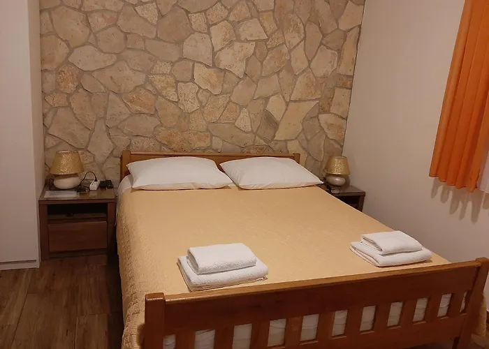 Renata Guest house 3*